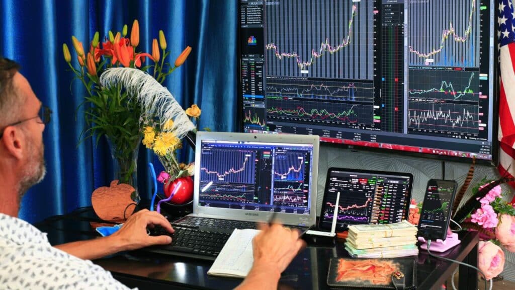 Why Low Latency VPS is Essential for Forex Trading